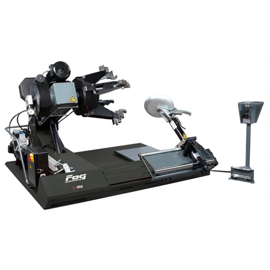Automatic tyre changer Automatic tyre changer
